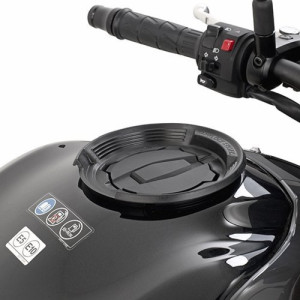 GIVI BF29 MOCOWANIE TANKLOCK KAWASAKI Z900 (17)