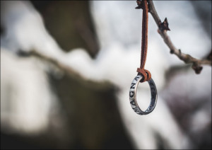 Sic Parvis Magna, Uncharted - plakat Wymiar do wyboru: 29,7x21 cm