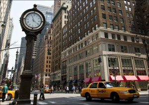 Zegar na Avenue, New York - plakat Wymiar do wyboru: 30x20 cm