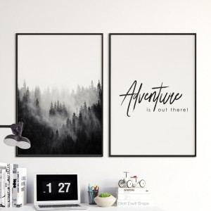 Zestaw dwóch plakatów - adventure is out there , wymiary - 40cm x 50cm (2 sztuki), kolor ramki - biały