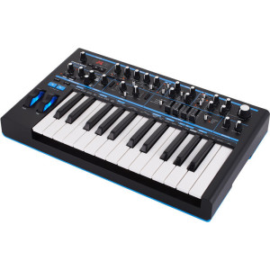 Novation Bass Station II | Syntezator basowy analogowy | 4GB sampli