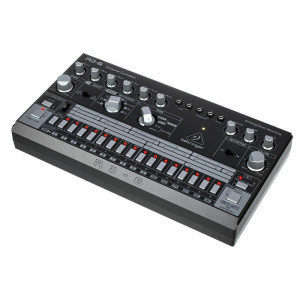 Behringer RD-6-BK Maszyna perkusyjna, automat