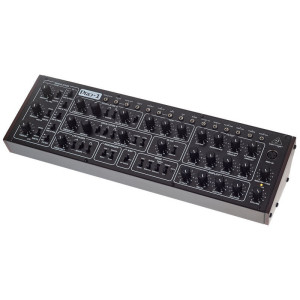 Behringer Pro 1 syntezator analogowy monofoniczny