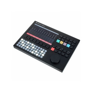 Polyend Tracker | Kompaktowy syntezator | Stacja robocza | Styl retro