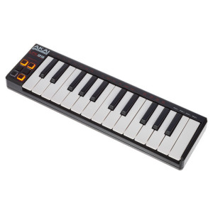 Akai LPK 25 | mała i poręczna klawiatura sterująca dobra na początek