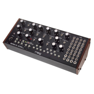 Moog Mother 32 syntezator półmodularny