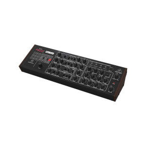 Behringer Pro-800 - moduł brzmieniowy, syntezator