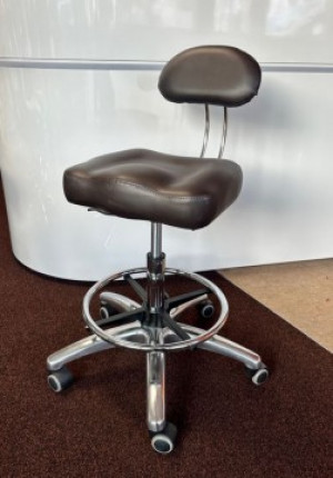 Ergonomischer Arbeitshocker I Braun – Ausstellungsstück mit vers...