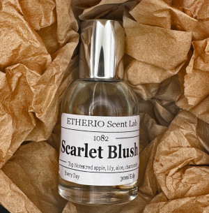Scarlet Blush - Premium Bottle 100ml Black