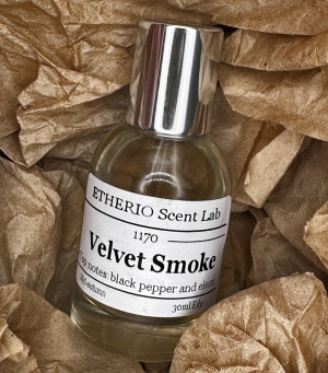 Velvet Smoke - Premium Bottle 100ml Black