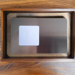 Wizytówka NFC metalowa grawerowana z Twoim własnym logo Metal - Cała wizytówka ze stali nierdzewnej z białym chipem PVC (grawer dwustronny)