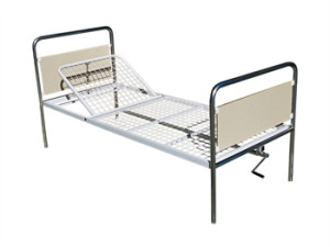Gima letto degenza con schienale regolabile a uno snodo in acciaio verniciato e pannelli MDF