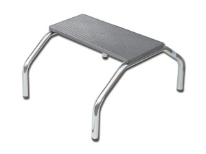 Gima predellino con struttura tubolare e pedana rivestita in plastica dimensioni 40x51x25 cm