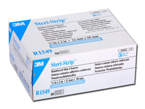 Gima Steri-Strip nastro per suture cutanee in TNT poroso con adesivo ipoallergenico e filamenti in poliestere