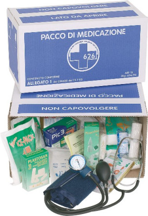 Easyred pacco di reintegro per pronto soccorso con sfigmomanometro e accessori Art. DM n.388
