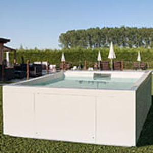 Piscine Italia Vasca idromassaggio 3 posti DESIGN
