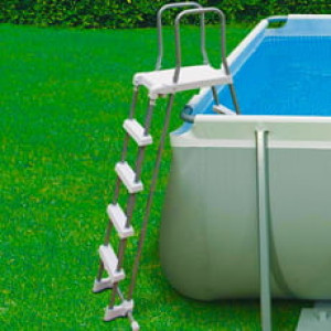 Piscine Italia Scaletta INTEX 132 cm per piscine fuori terra