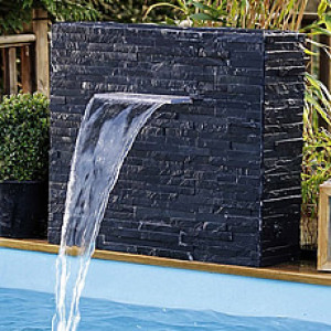 Piscine Italia Cascata Wall LED in acciaio inox per piscina e giardino