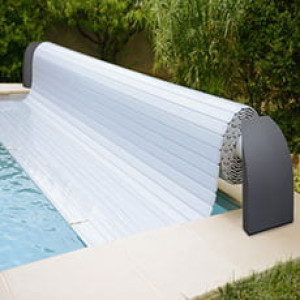 Piscine Italia Copertura a tapparella CONTURA 5,00 x 12,00 m