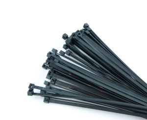 OPASKA KABLOWA 4.5X360 CZARNA (100SZT)