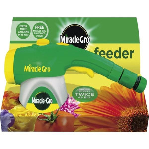 Miracle-Gro Feeder Unit for Easy Plant Nourishment, 500g Soluble Food, Hosepipe Attachment, Perfect for Beds, Pots, and Lawns