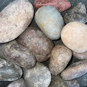 Glenview Decorative Stone Mini Cobbles, 25Kg, Natural Color, Low-Maintenance Landscaping Material for Garden Beds and Pathways