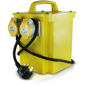Safeline 3.3Kva Twin Outlet Transformer - 1.6Kva Rating, IP44, 13A 3Pin Plug, 16A 3Pin Socket, 1 Year Warranty