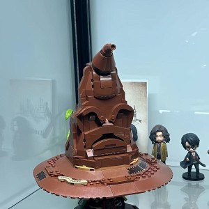 NONE MOC 561-teiliges Sortier-Hexenhut-Bausteinmodell Spielzeug Passend für Hexen- und Zaubererhüte-Kollektion Weihnachts- und Geburtstagsgeschenke