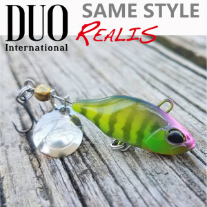 NONE LURETV DUO SAME STYLE Japanischer REALIS SPIN 50S 9G VIB Composite Glitzer Vollschwimmschicht-Bassköder9035
