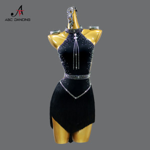 ABC DANCING Schwarzes Lateinkleid für Damen, Bühnenoutfit, Kurzes Tanzkostüm 2026, Neues Sexy Mädchen-Abendkleid, Party-Anzug, Abendgarderobe für