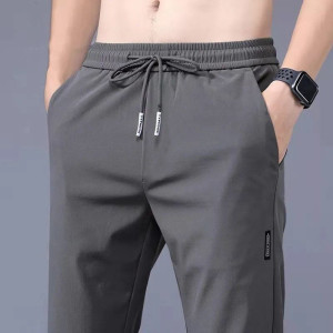 NONE Eis Seide männer Hosen 2024, Sommer Neue Schwarz Grau Dünne Business Casual Hosen Outdoor Elastische Atmungsaktive Gerade Bein Jogginghose