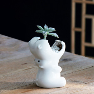 Biała ceramiczna Hippo doniczka dekoracyjna