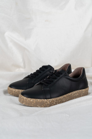 Plant-based DORI sneakers- black