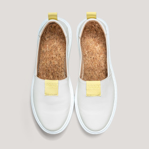 „You go, girl!” sneakers made from Italian olives