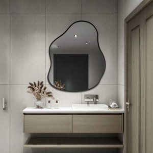Organisch gevormde badkamerspiegel in decoratief frame – STONE IN A FRAME