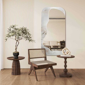 Miroir irrégulier sur marbre blanc et doré – MARBLE ZARI