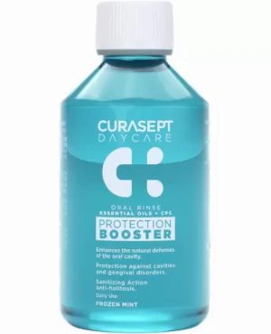 Curasept Daycare Protection Booster płyn do płukania jamy ustnej o smaku mocnej mięty 500 ml