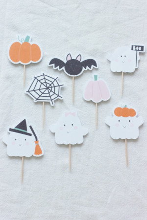 Boo. piki do babeczek na halloween