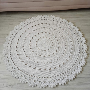 Dywan szydełkowy okrągły 130cm