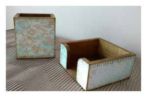 Pojemniki na biurko