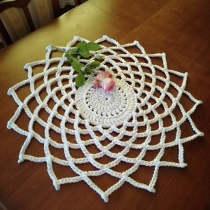 Serweta szydełkowa 80cm