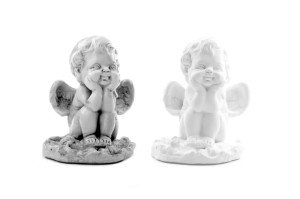 Figurka aniołka z gipsu 6,5 cm
