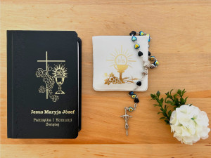 Zestaw komunijny - różaniec serduszka w etui i modlitewnik