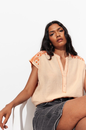 Promod Blouse brodée en gaze de coton Abricot