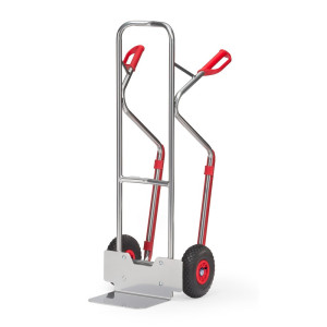 Aluminiowy wózek transportowy fetra®, udźwig 200 kg, szufla szer. x gł. 320 x 250 mm, z płozami ślizgowymi, ogumienie pneumatyczne
