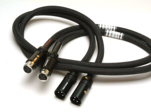 Acoustic Revive XLR 1.0 triple C-FM (1.2 × 0.8 mm)