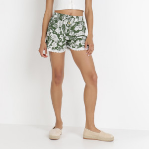 Zielone Szorty Crephaphine, zielony, tkanina, Born2be, damski, letni, rozmiar ONE SIZE