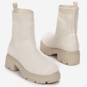Botine Bej cu Gambă Elastică Layasa, bej, material textil, Born2be, femei, iarnă, mărimea 36