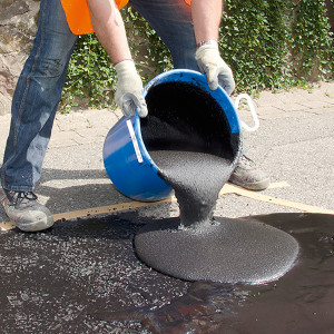 Concrete Repair System Kit | Suitable on Concrete, Asphalt & Screed | Easy Repair of Cracks Holes Uneven Surfaces