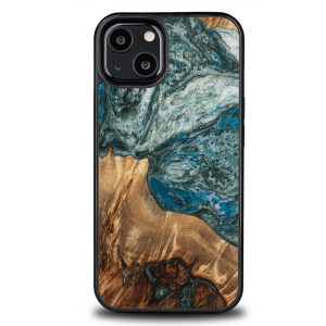 Etui Bewood Unique na iPhone 13 - Planets - Ziemia